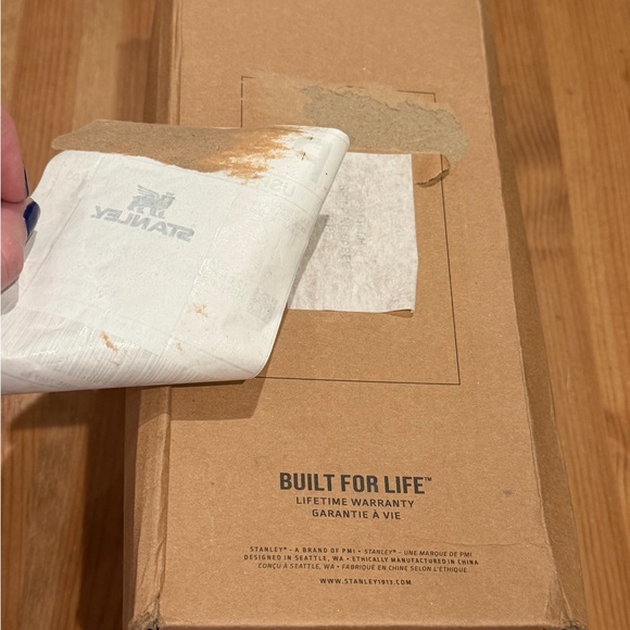 Stanley Cream Quencher 40oz Tumbler NWT - Picture 5 of 5